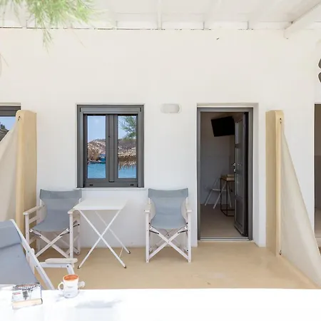 Emily 3* Vari (Syros)