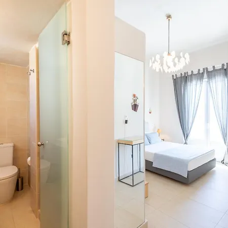 Hotell Emily 3*