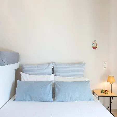 Hotel Emily Vari (Syros)